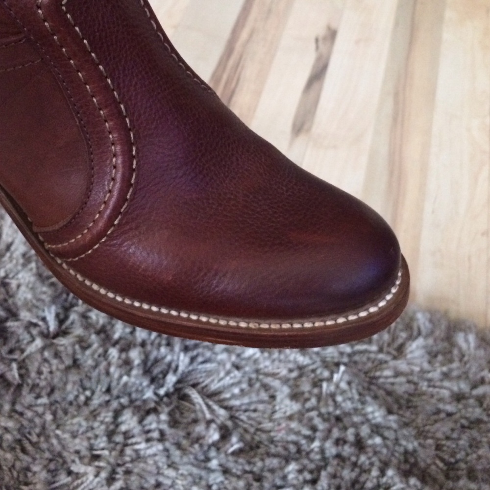 Frye Cognac Heeled Boots - Picture 2 of 4